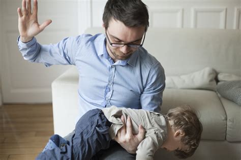 dad spanks son|Why You Shouldn't Spank Your Kids .